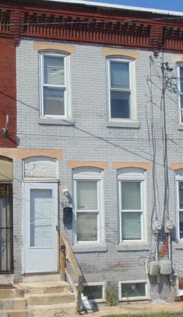 Photo - 637 Cherrier Ct