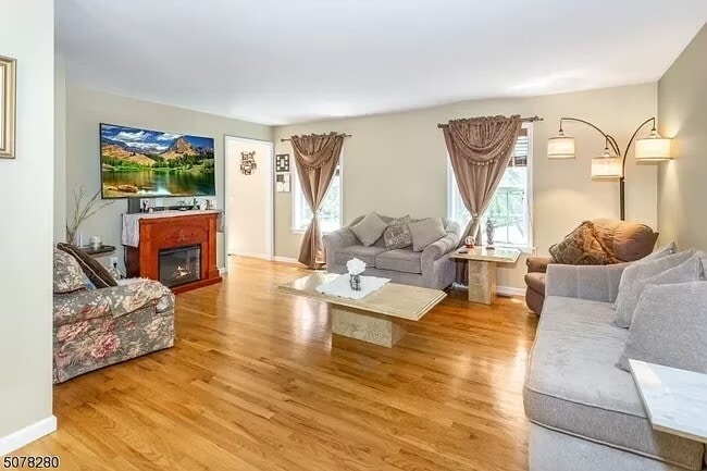 Photo - 112 Peapack Rd