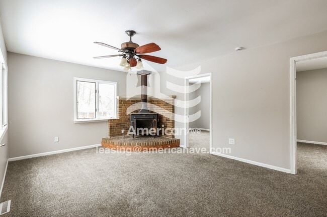 Photo - 28407 Patricia St