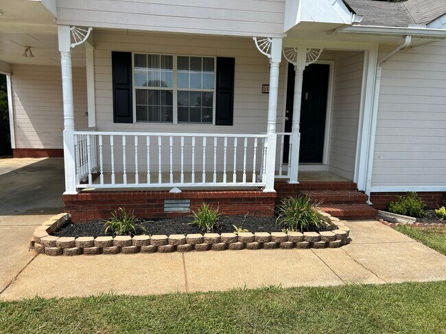 Photo - 11 Lone Oak Dr