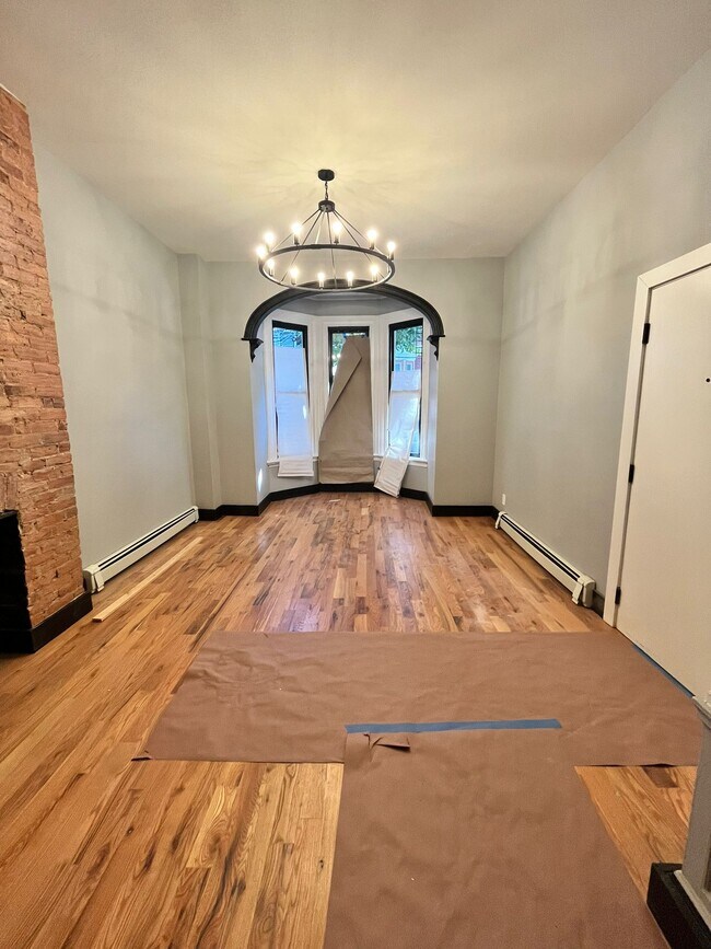 Unidad 1 - 17 Belmont Ave Unidad 1