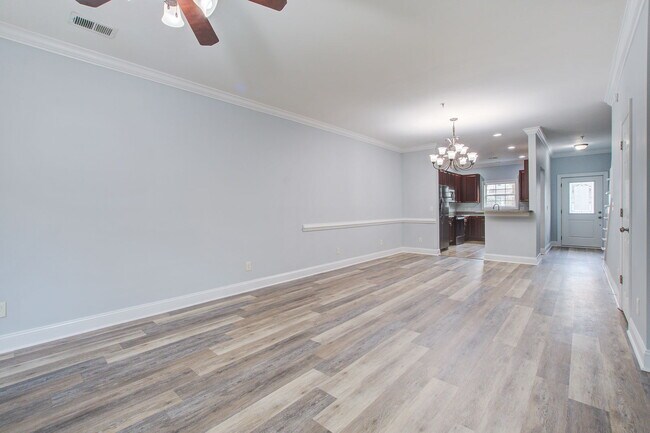 Photo - 4902 Lake Palmetto Ln