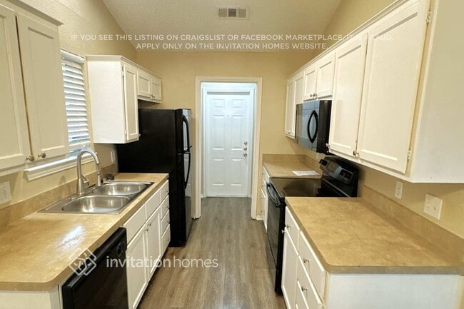 Photo - 2704 N Bell Ave