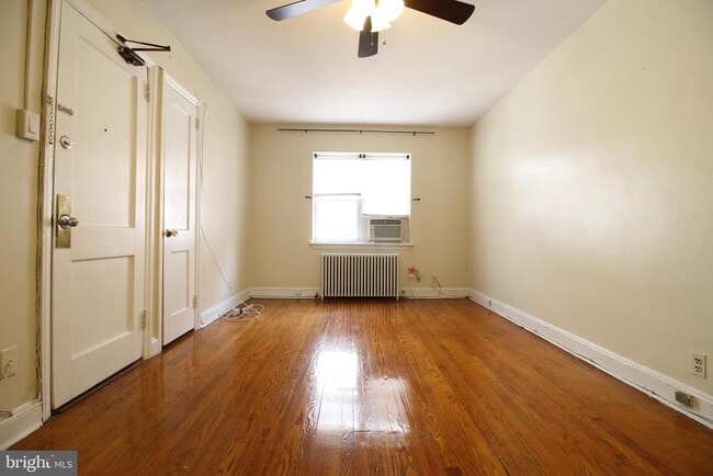 Photo - 1612 Pine St