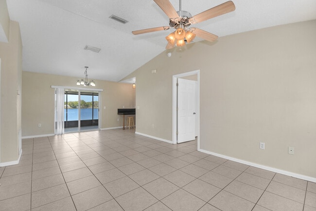 Photo - 294 Willow Song Ct