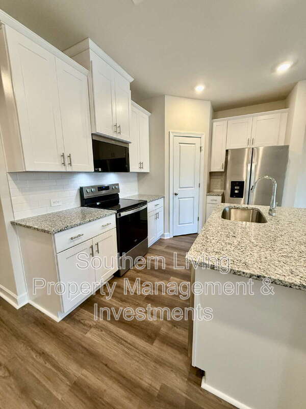 Photo - 1413 Old Rivers Rd