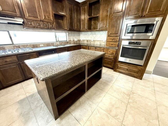 Building Photo - 4514 Inker St Rental
