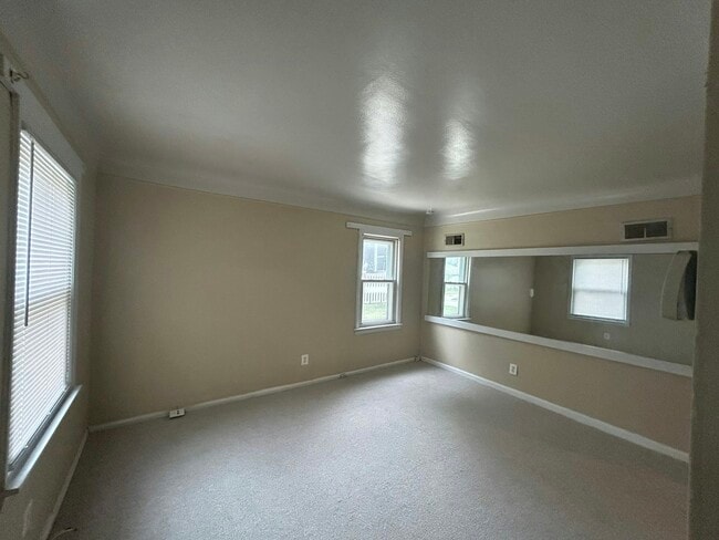 Photo - 6160 McGuire St