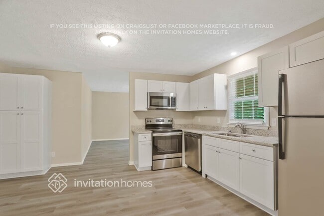 Photo - 5884 Four Winds Dr SW