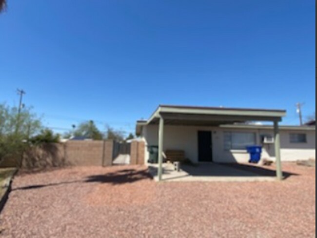 Photo - 819 E Alturas St