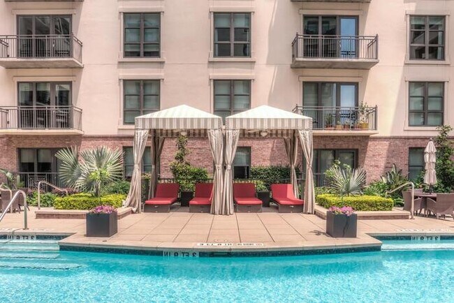 Photo - 2929 Westheimer Rd Unit b4