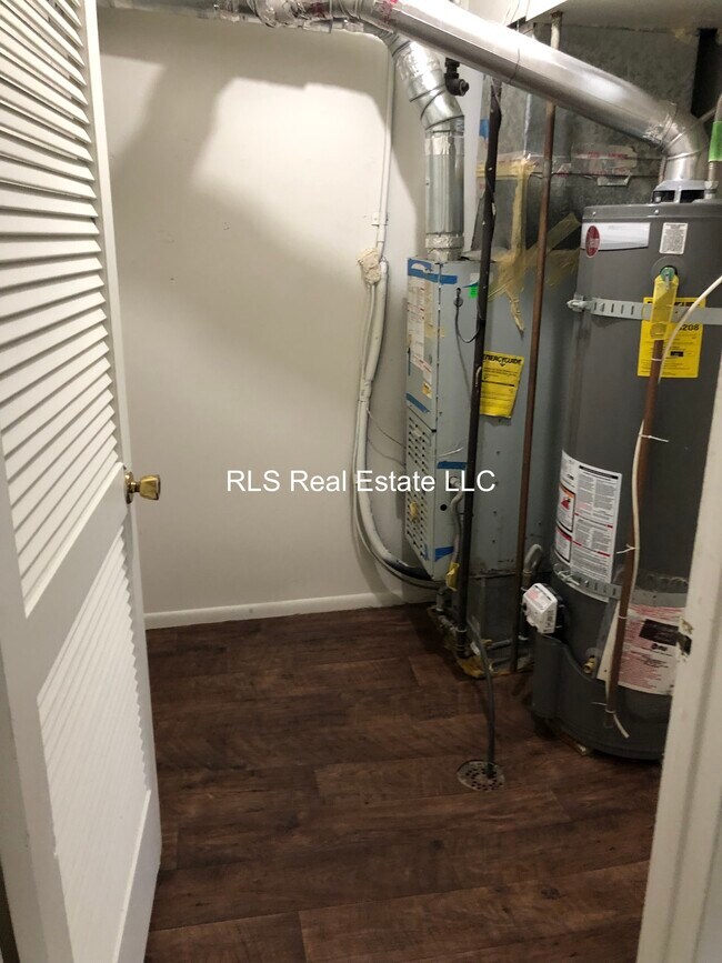 8698 S 1500 E Townhome Townhome Rental in Sandy UT