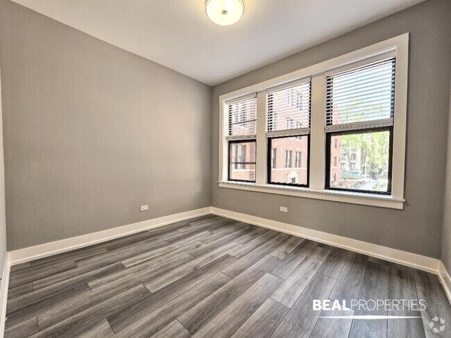 Building Photo - 1 bedroom in CHICAGO IL 60613 Unit N3 Rental