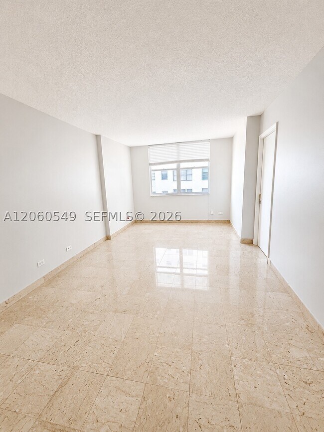 Photo - 6039 Collins Ave Unit 516