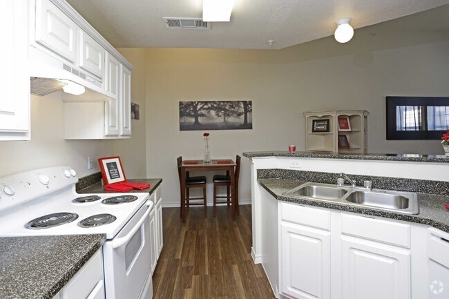 2BR,2BA - 1038SF - KITCHEN