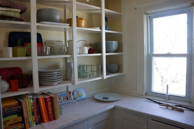 Photo - 2 Bedroom 2nd Floor Apartment South Wedge ... Unit Up