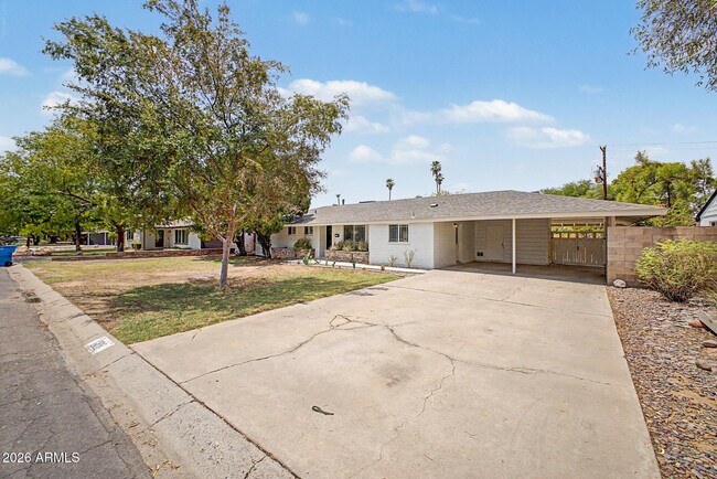 Photo - 6108 N 11th Ave