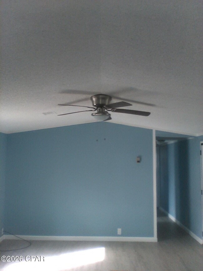 Photo - 7117 Beachwood Blvd