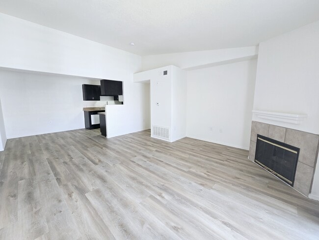 Building Photo - 3318 N Decatur Blvd Rental