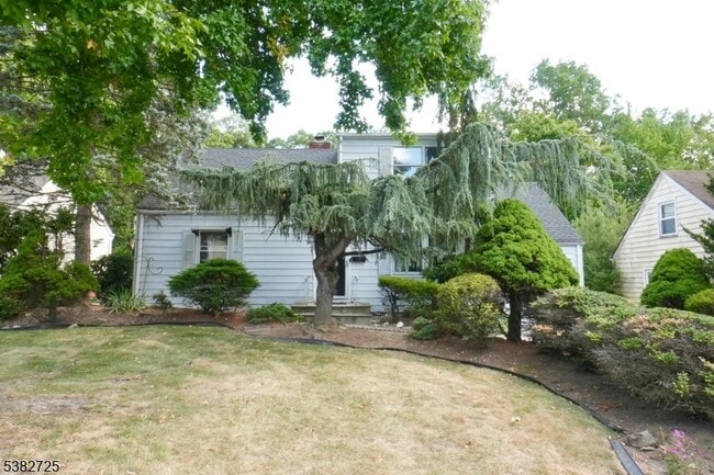 Building Photo - 25 Glenview Dr Rental