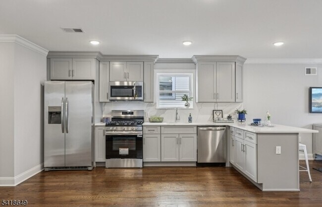 Photo - 139 N 15th St