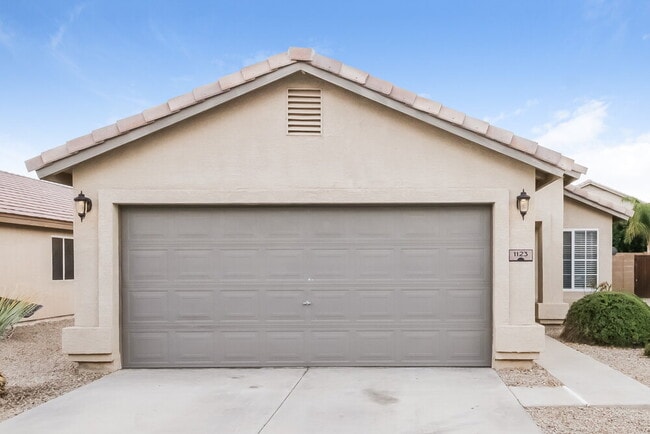 Photo - 1123 E Stardust Way House