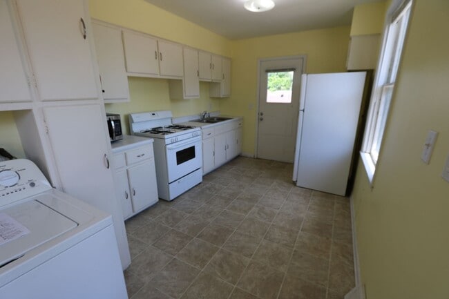 Photo - 902 N 4th St Unit 902 N 4th St