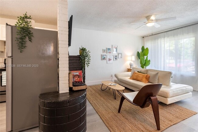 Photo - 22 SE 13th Terrace Unit 2