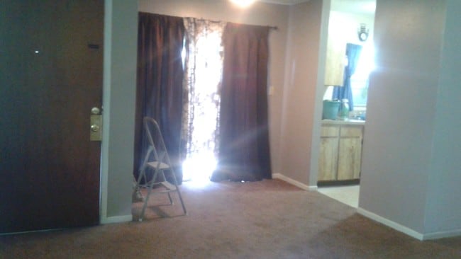 Building Photo - 5336 Pine St Unit B