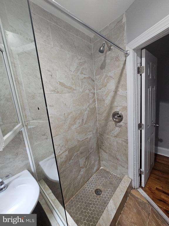 Photo - 1528 W Oakdale St