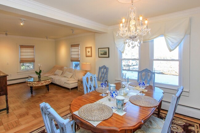 Photo - 291 Division St