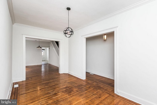 Photo - 2 Bedroom Plus Den in a GREAT AREA
