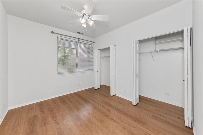 Photo - 301 W Goethe St Unit 203