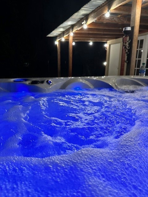 Photo - 212 N Resident St