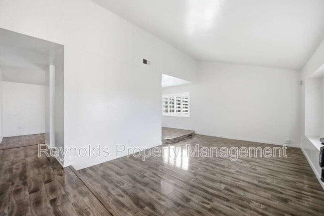 Photo - 3727 Byrd St