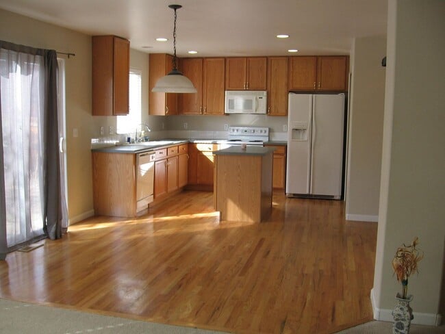 Photo - BRIGHT AND BEAUTIFUL 2 STORY HOME