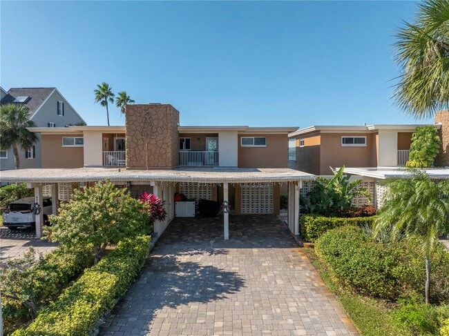 Building Photo - 800 Madonna Blvd Unit A