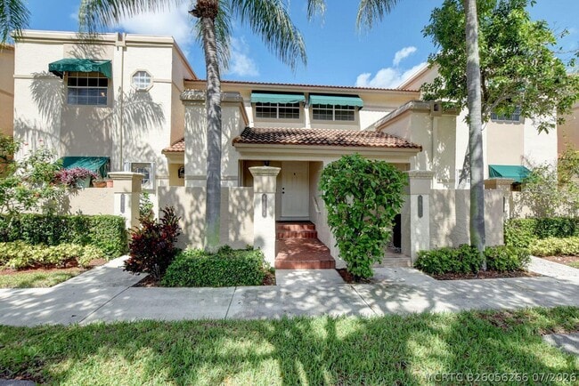 Building Photo - 6614 Via Regina