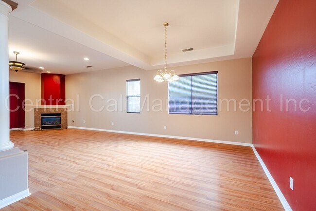 Photo - 3 Bedroom/2 Bath Home with an office and paid solar - $2695 per month!