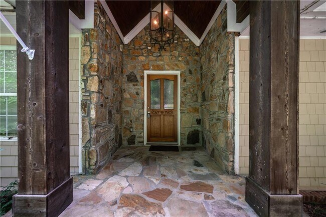Photo - 3859 Peachtree Dunwoody Rd House
