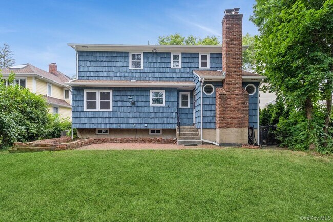 Photo - 22 Central St