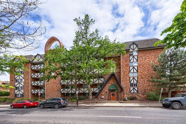 Building Photo - 1350 Josephine St Unit Apt 109