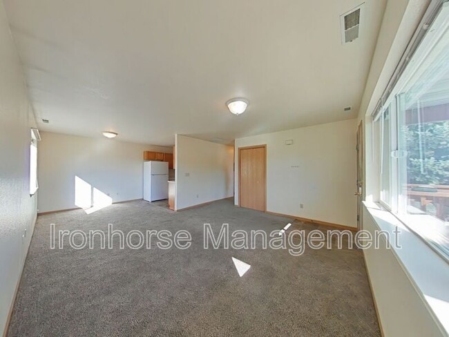 Photo - 2491 Wheeler Dr Unit A