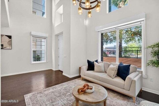 Photo - 706 E Washington St