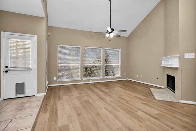 Photo - 20931 Deauville Dr