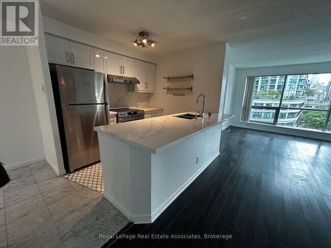 Photo - 10 Yonge St Unité 507
