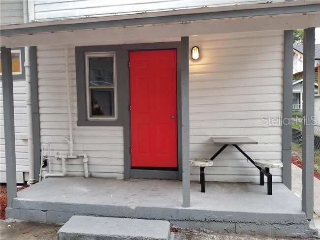 Photo - 308 E Adalee St Townhome