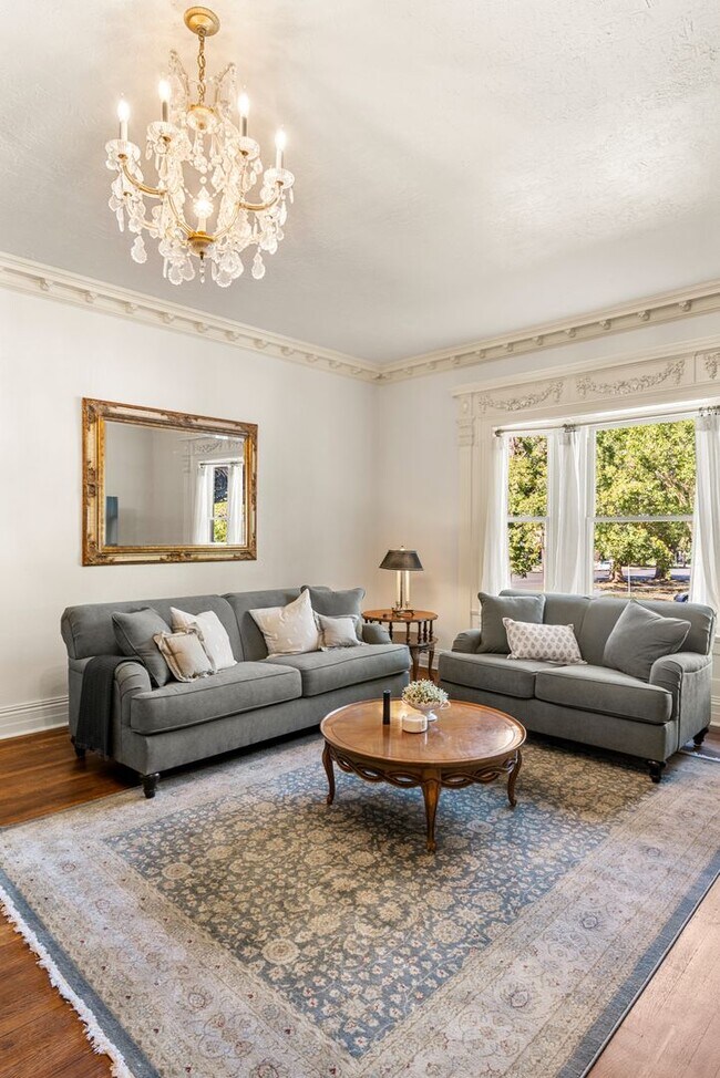 Photo - Luxury 3 Bedroom Apartment in a Historic Ogden Mansion Unit 1