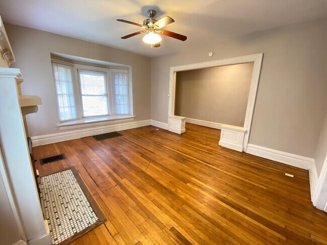 1772-1774 Summit St