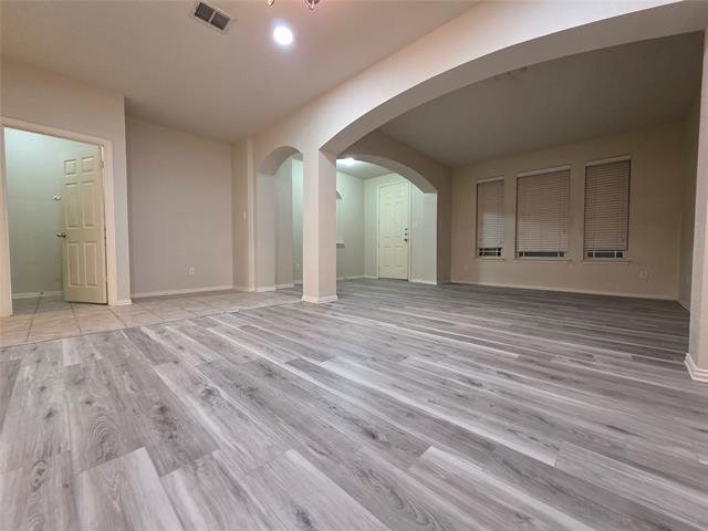 Photo - 6000 Mariposa Dr